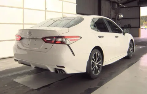 Photos of 2019 Toyota Camry SE Sedan 4D for sale in Fredericksburg, VA at Auto Fanatics