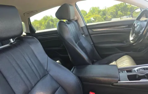 Another view of 2022 Honda Accord Touring Sedan 4D for sale in Fredericksburg, VA at Auto Fanatics