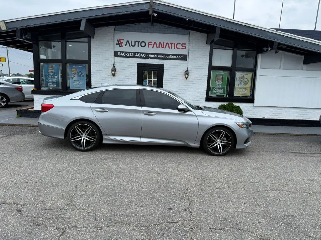 Silver 2022 Honda Accord Touring Sedan 4D for sale in Fredericksburg, VA