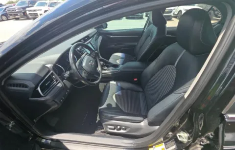 More photos of 2020 Toyota Camry SE Sedan 4D at Auto Fanatics, VA