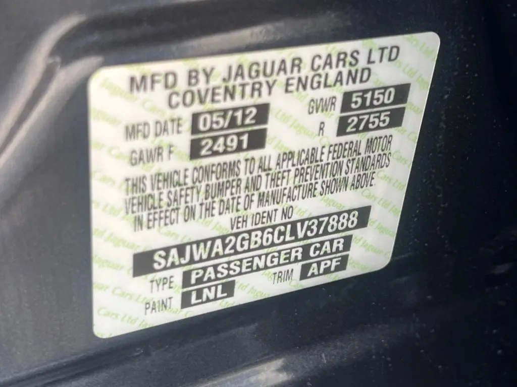Jaguar XJ photo 29