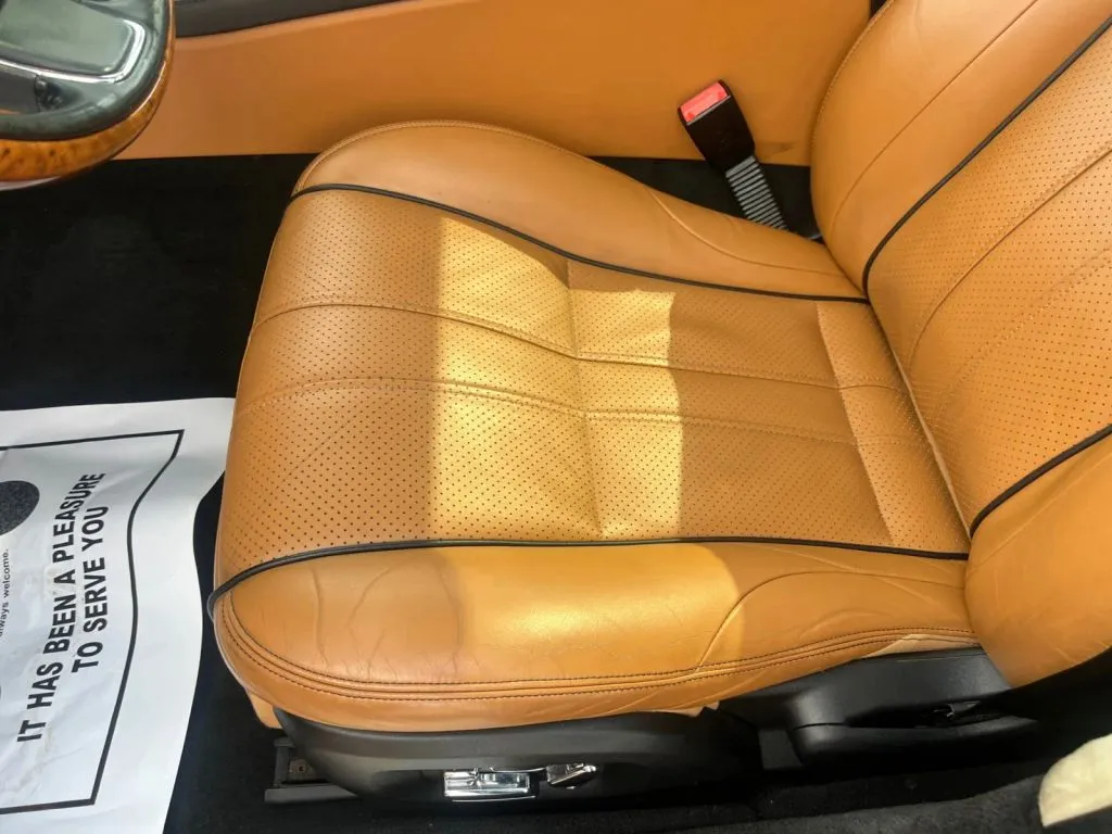 Jaguar XJ photo 25