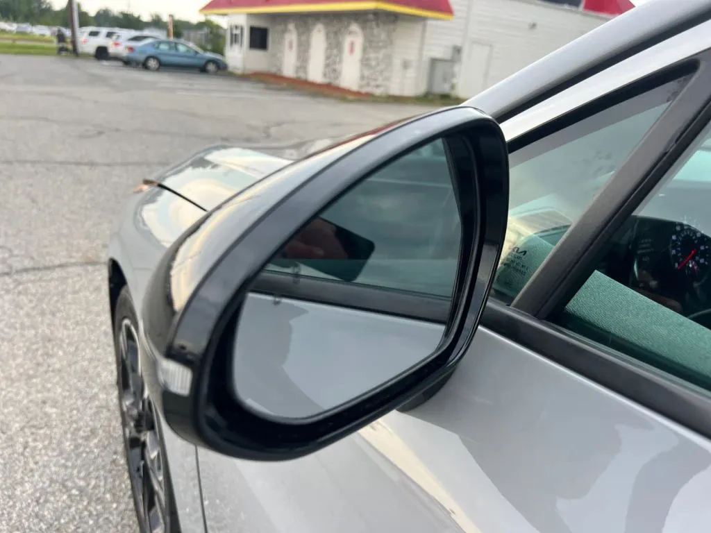Kia K5 photo 26