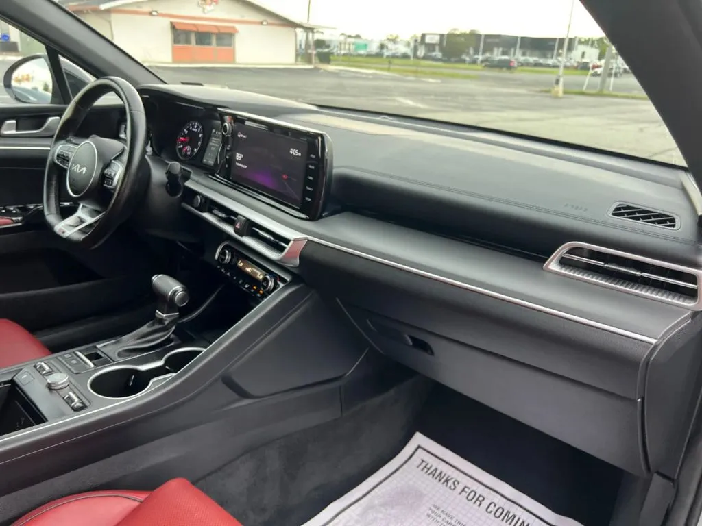 Kia K5 photo 15
