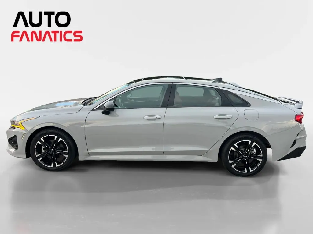 Kia K5 photo 2