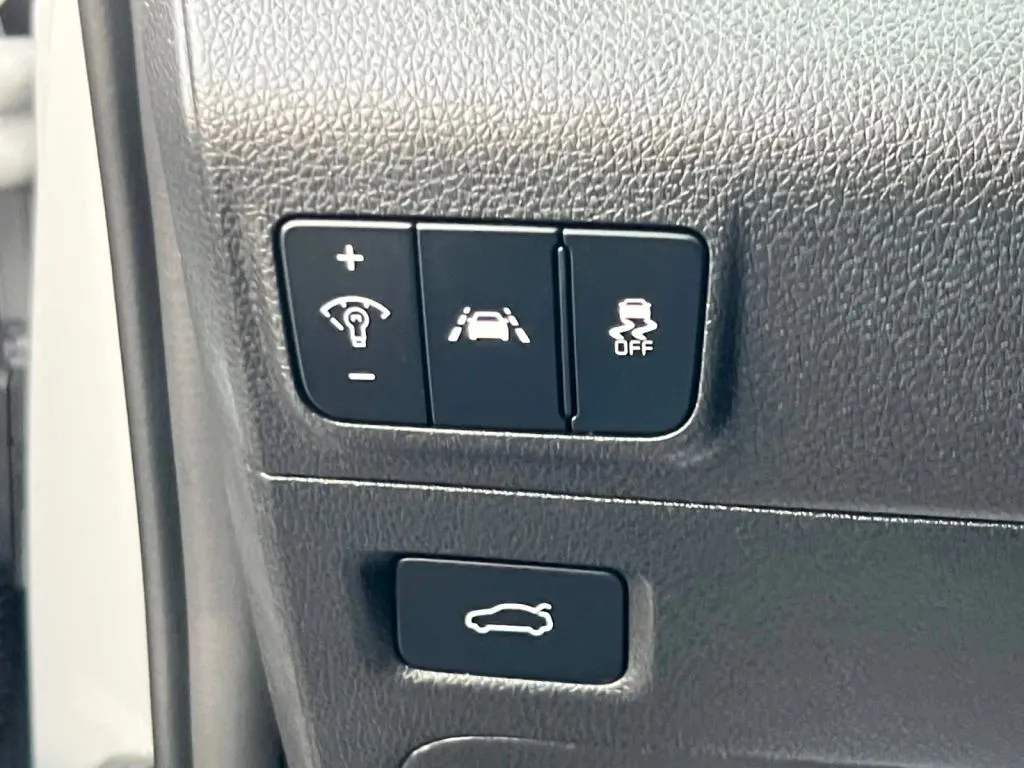 Kia K5 photo 43