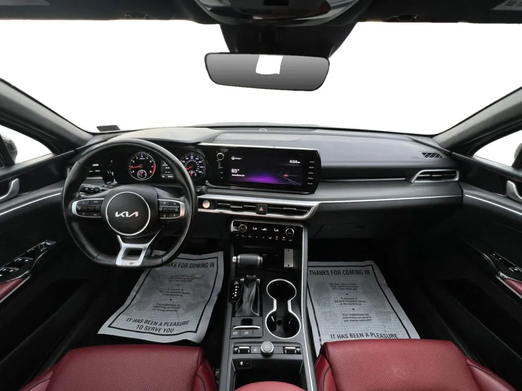Kia K5 photo 11