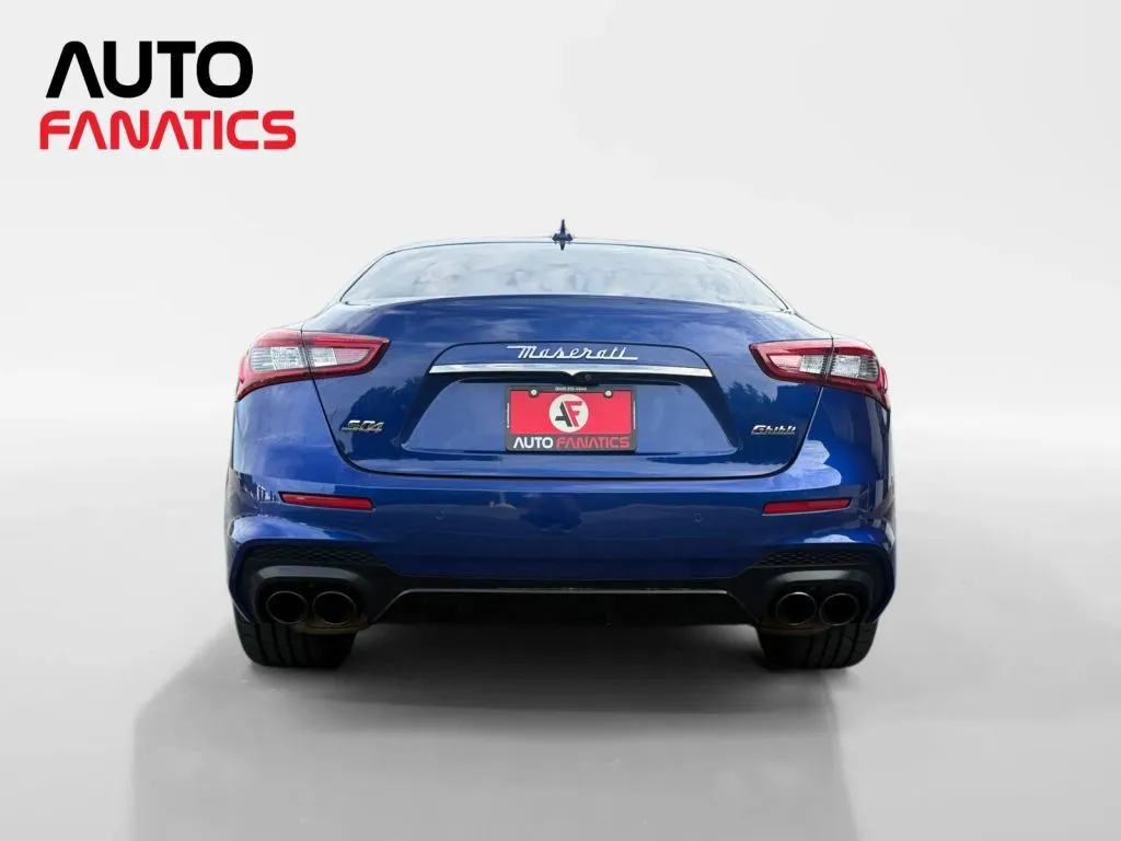 Maserati Ghibli photo 4