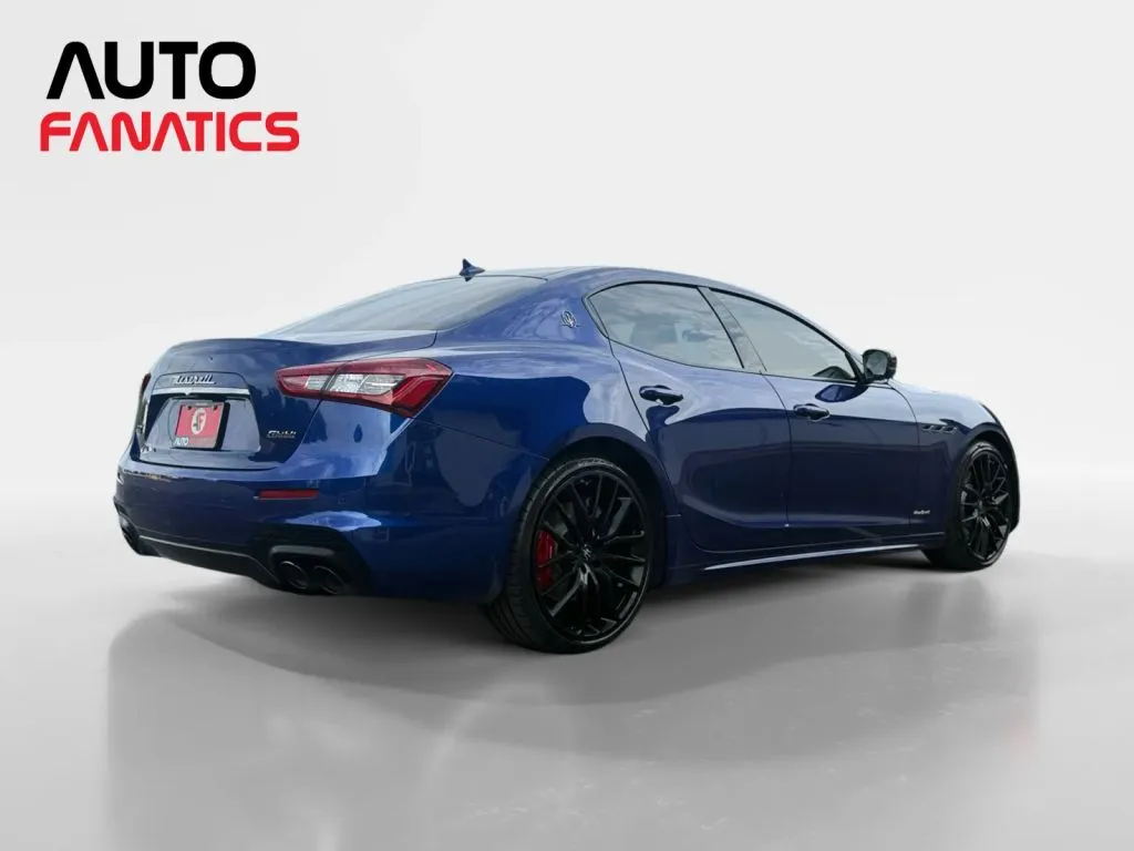 Maserati Ghibli photo 6