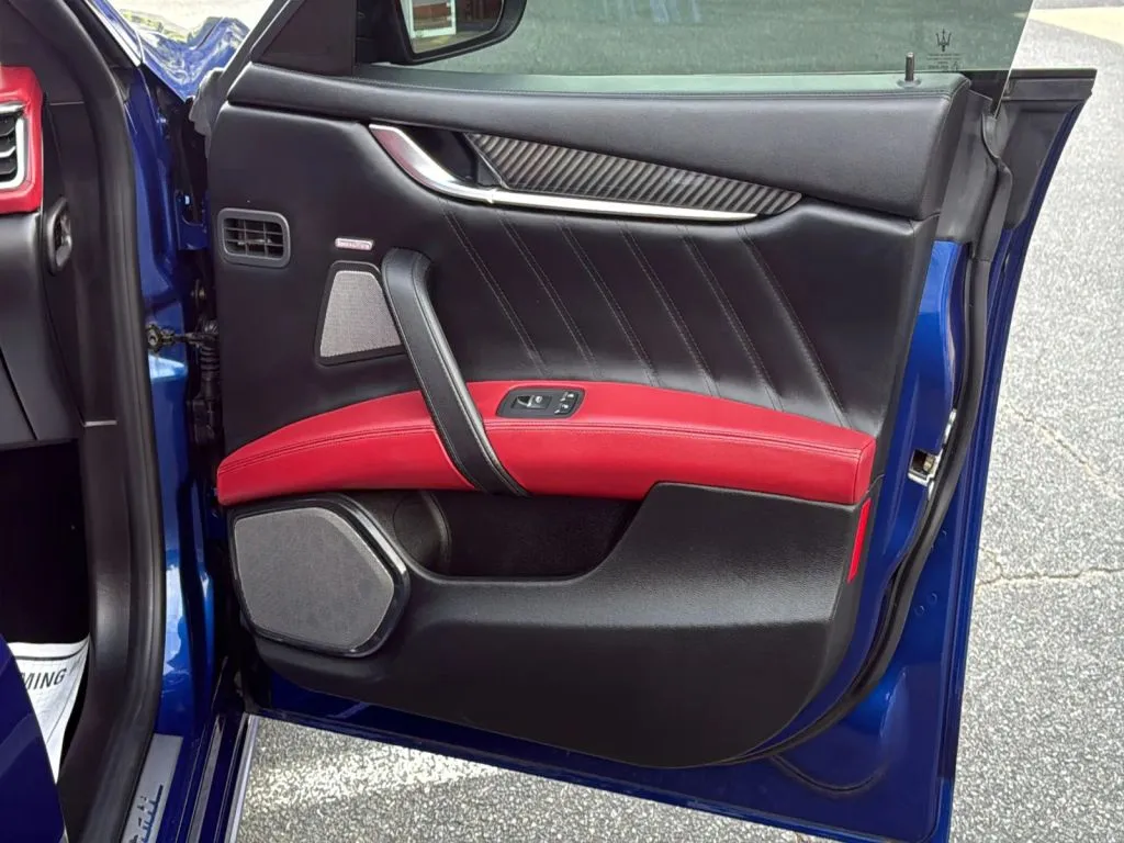 Maserati Ghibli photo 18