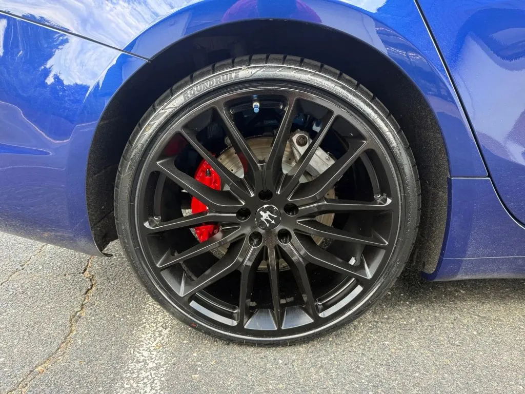 Maserati Ghibli photo 41