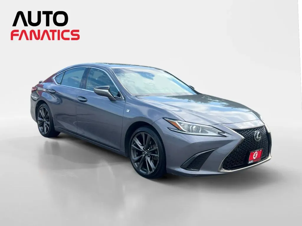 Lexus ES photo 8