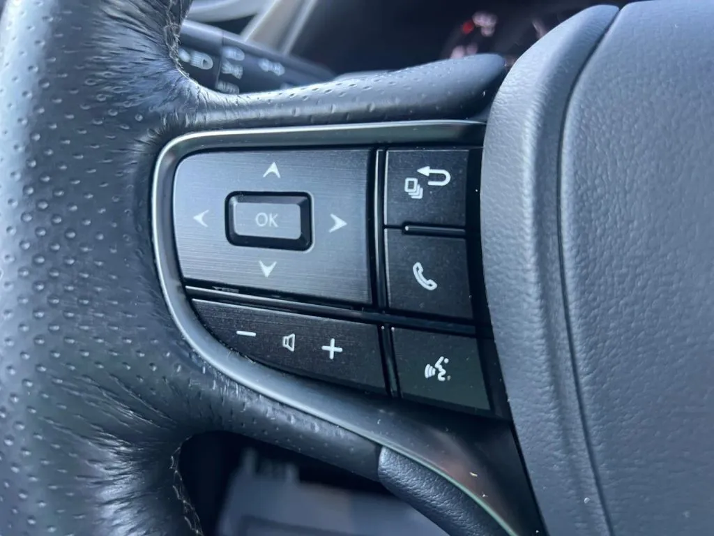 Lexus ES photo 41