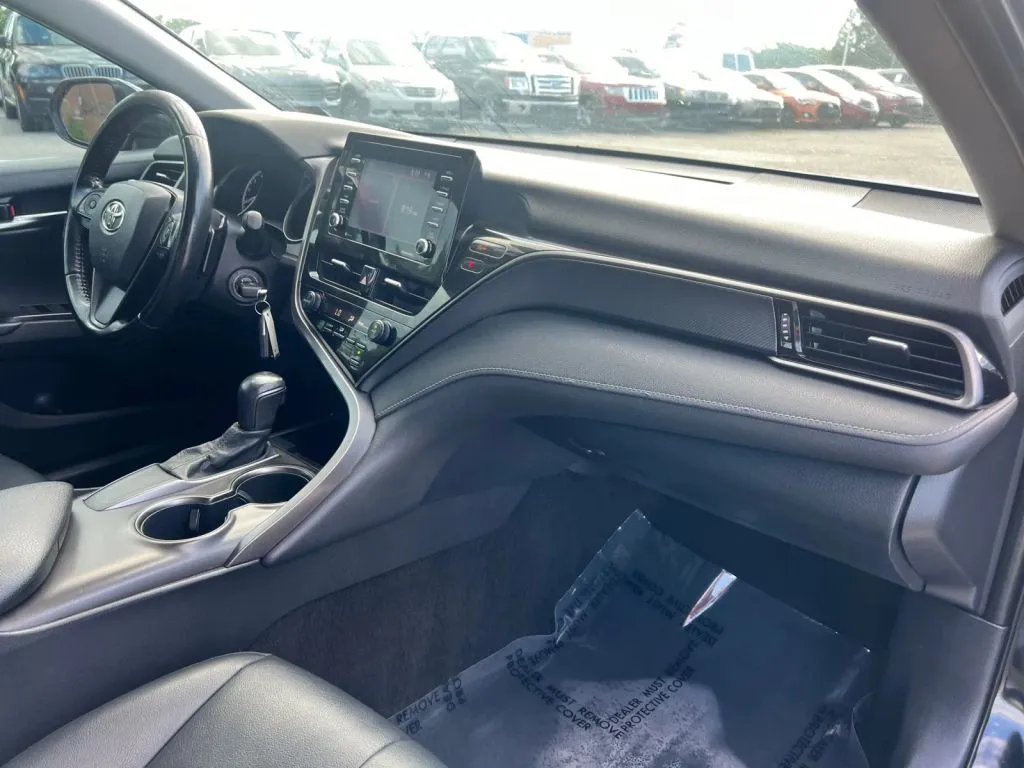 Toyota Camry photo 16