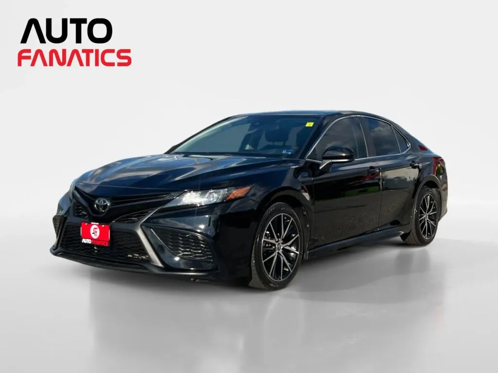Black 2021 Toyota Camry SE Sedan 4D for sale in Fredericksburg, VA