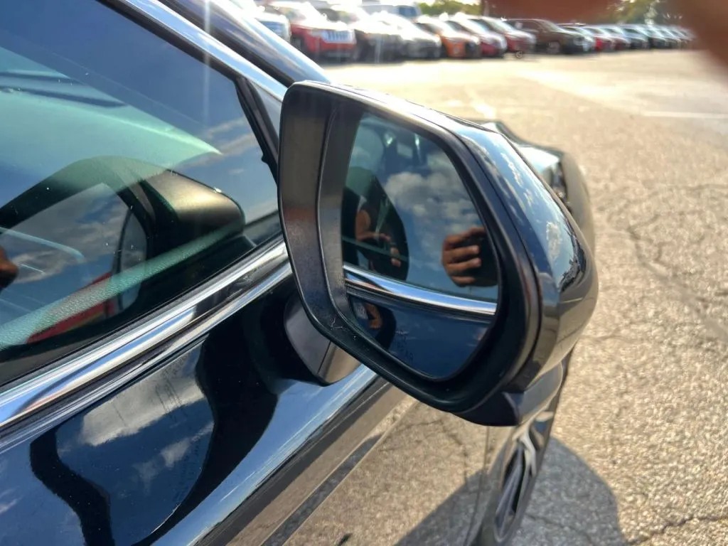 Toyota Camry photo 33