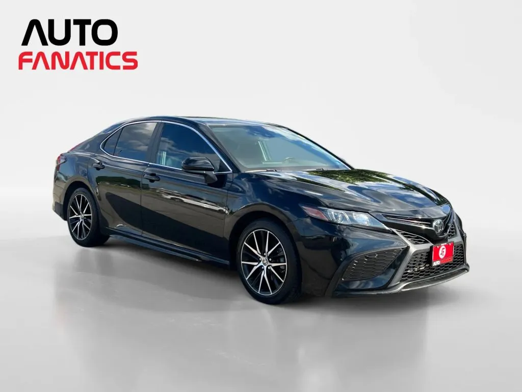 Toyota Camry photo 7