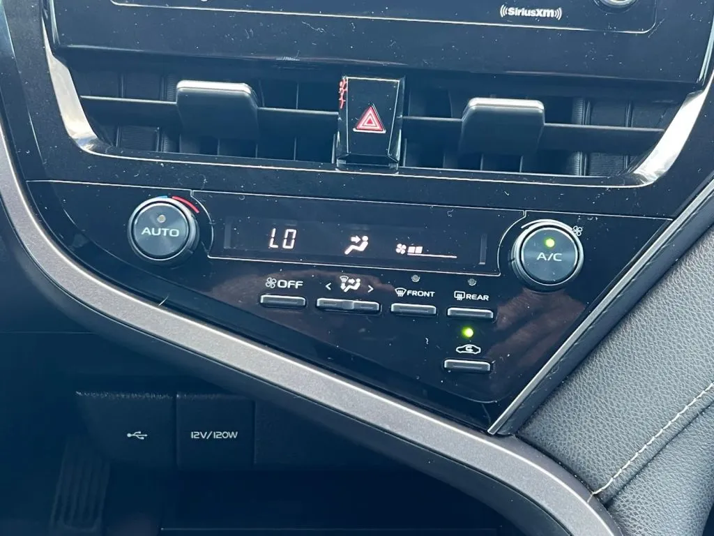 Toyota Camry photo 40
