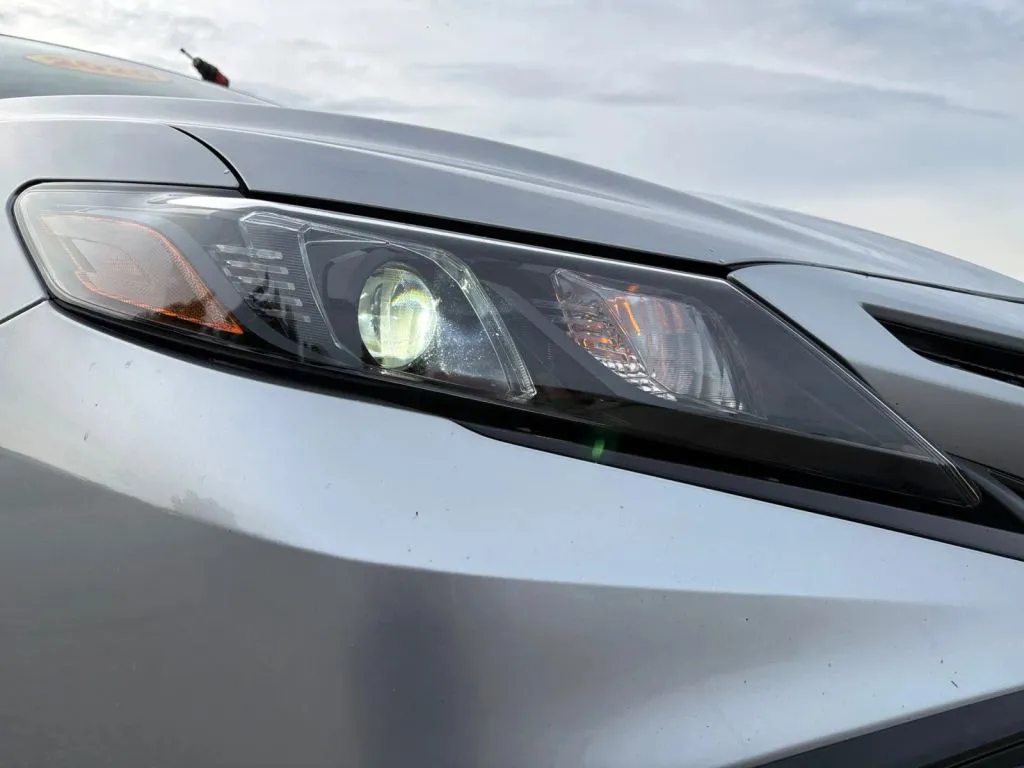 Toyota Camry photo 21