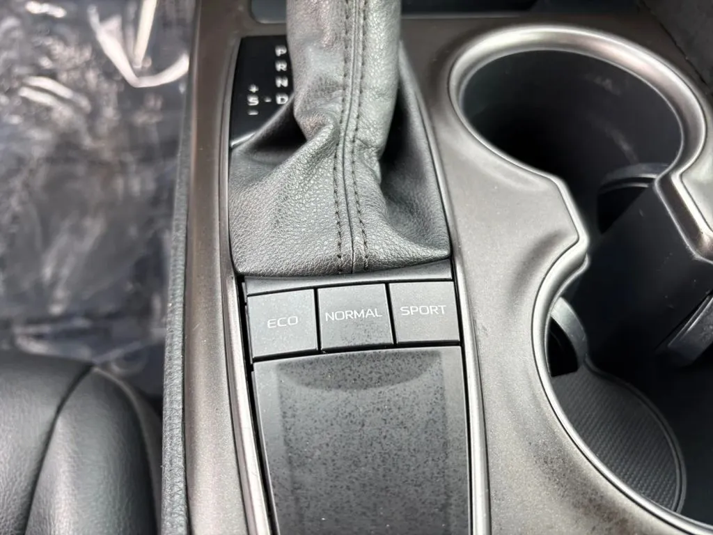 Toyota Camry photo 26