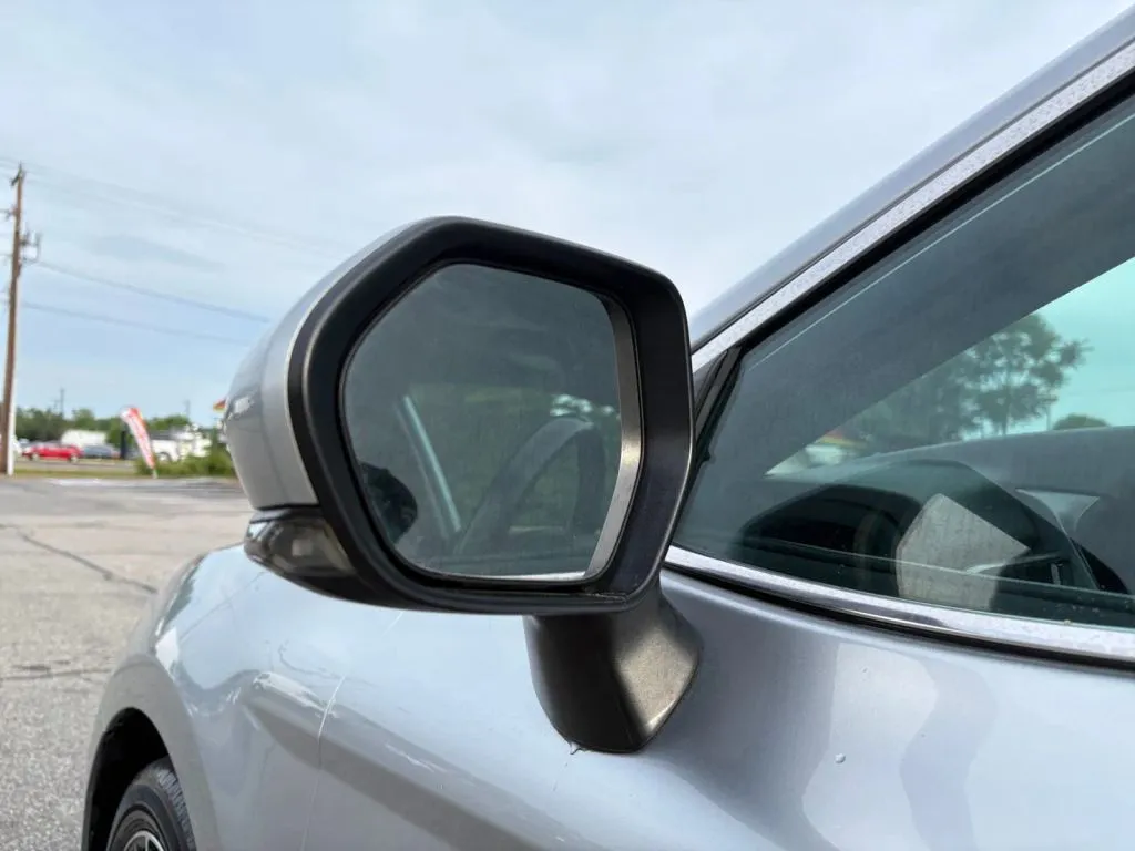 Toyota Camry photo 19