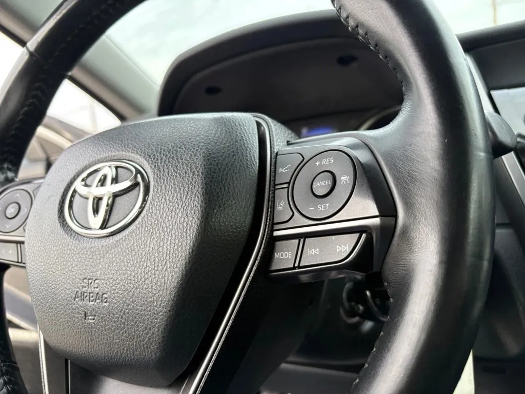 Toyota Camry photo 32