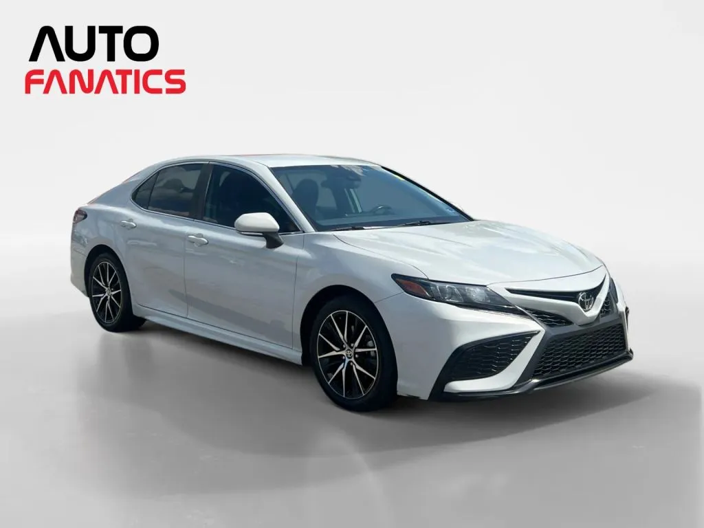 Toyota Camry photo 7