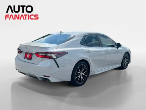 More photos of 2022 Toyota Camry SE Sedan 4D at Auto Fanatics, VA