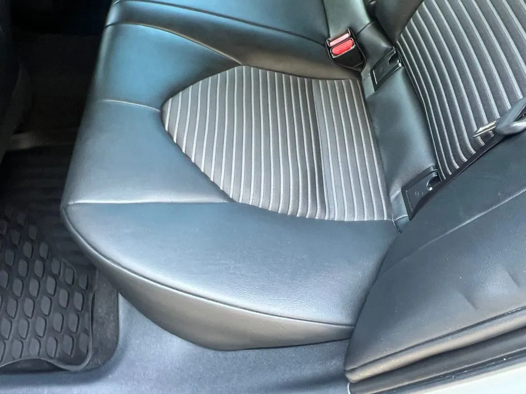 Toyota Camry photo 22