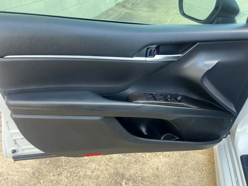 Toyota Camry photo 26