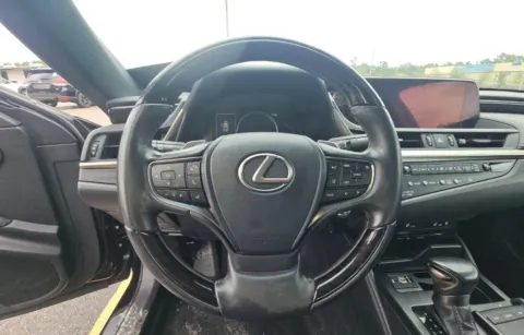 More photos of 2019 Lexus ES 350 Sedan 4D at Auto Fanatics, VA