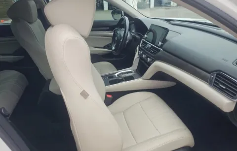 More photos of 2021 Honda Accord Touring Sedan 4D at Auto Fanatics, VA