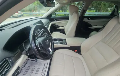 More photos of 2021 Honda Accord Touring Sedan 4D at Auto Fanatics, VA
