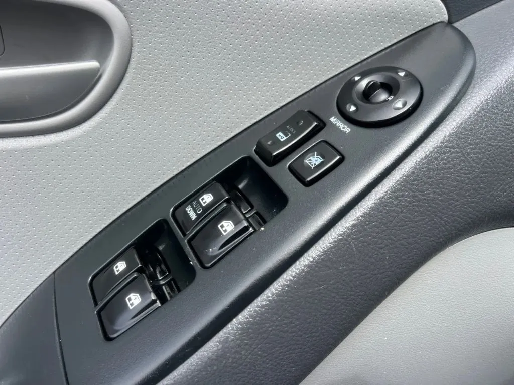 Hyundai Elantra photo 38