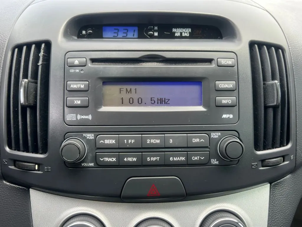 Hyundai Elantra photo 33