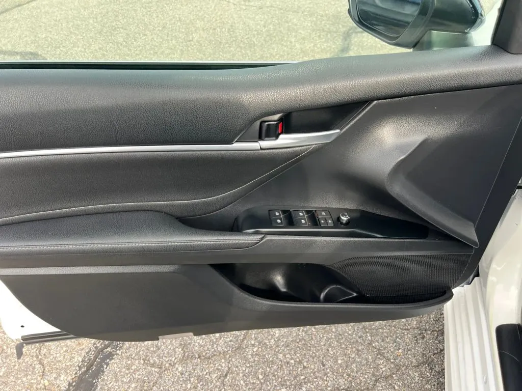 Toyota Camry photo 27