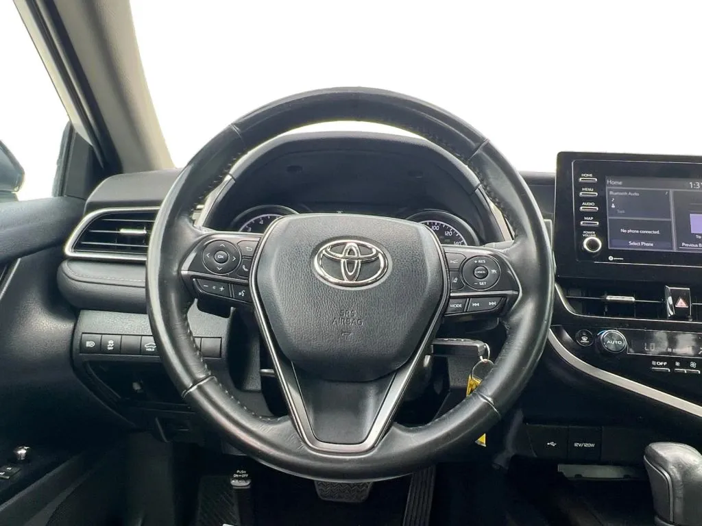 Toyota Camry photo 13