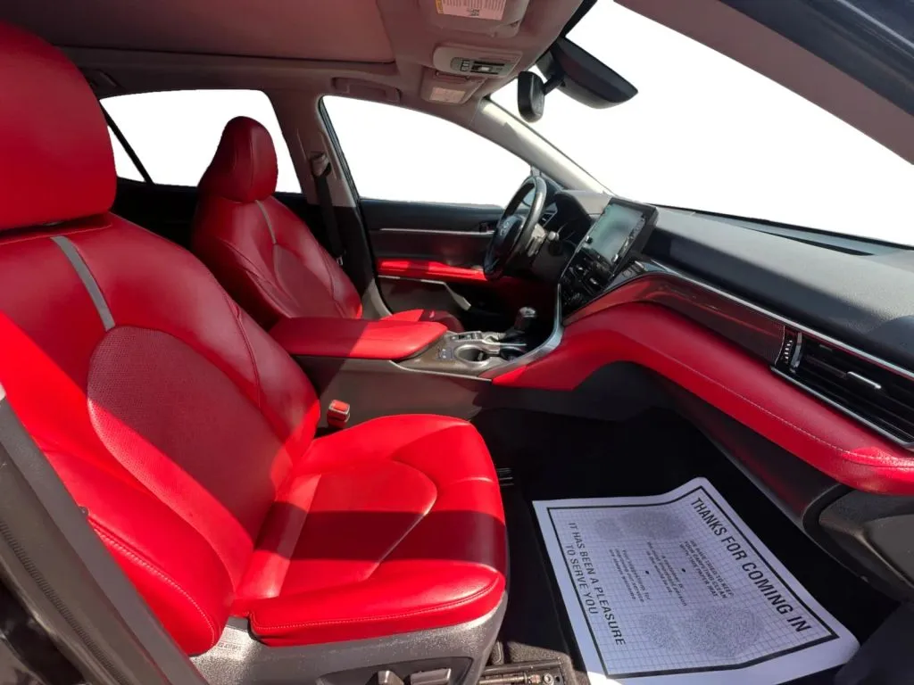 Toyota Camry photo 15