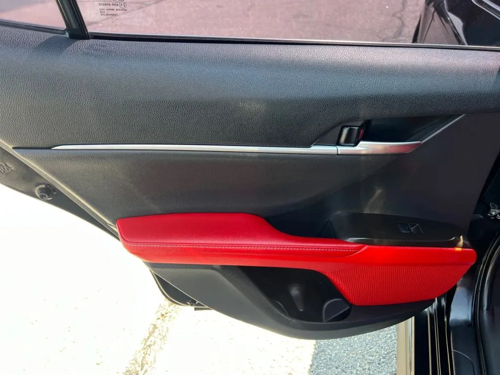 Toyota Camry photo 26