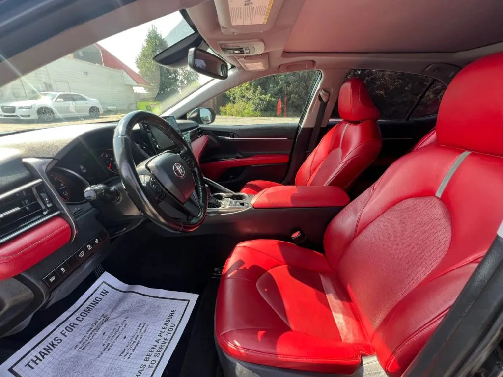 Toyota Camry photo 17