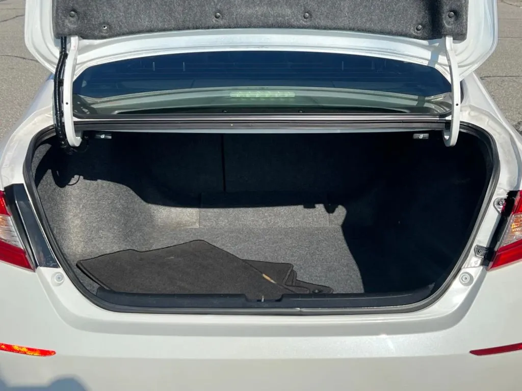 Honda Accord photo 20