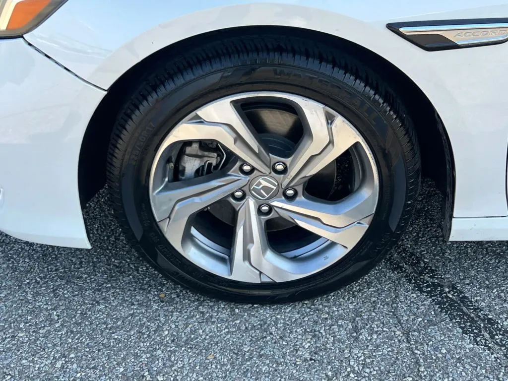 Honda Accord photo 29