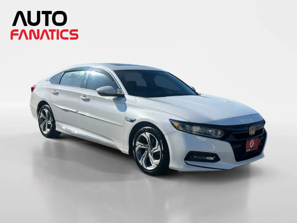 Honda Accord photo 8