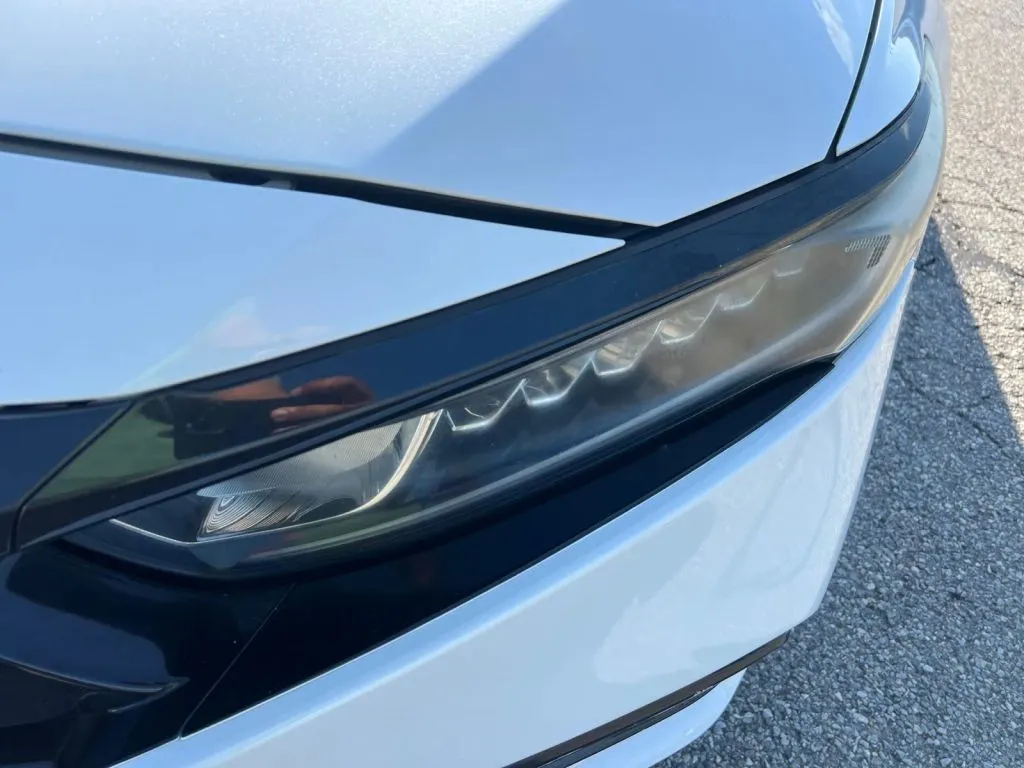 Honda Accord photo 31