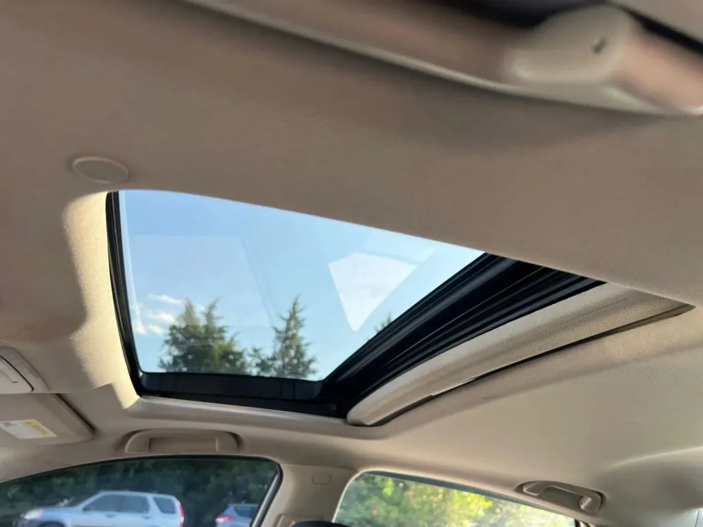 Honda Accord photo 26