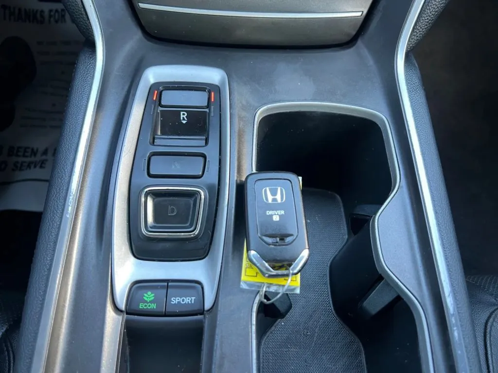 Honda Accord photo 40
