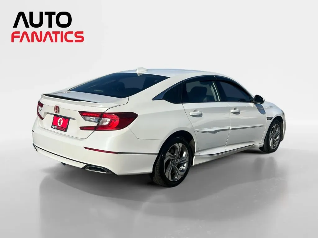 Honda Accord photo 6