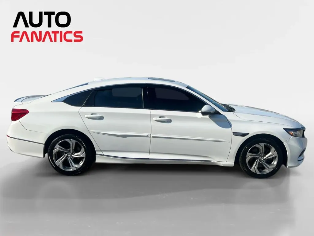 Honda Accord photo 7
