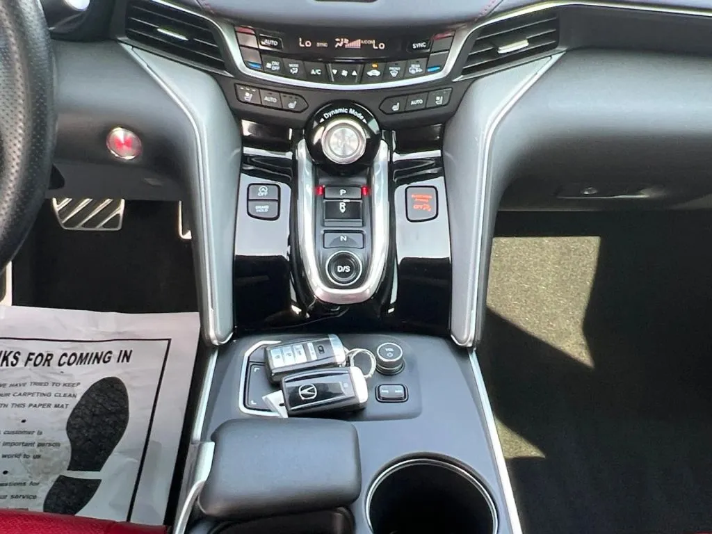 Acura TLX photo 12