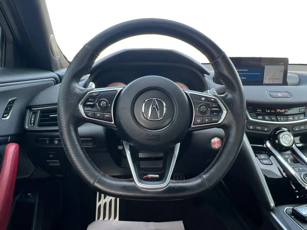 Acura TLX photo 13